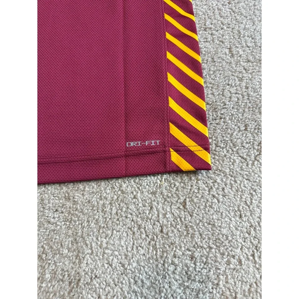 Loyola Chicago Ramblers Men’s Nike NWT Basketball Jersey Size Small